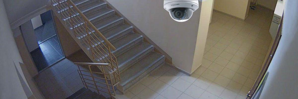 Законность установки камеры в подъезде или частном доме без согласия соседей